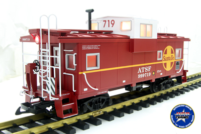12123 Extended Vision Caboose Santa Fe - Red w/White Cupola